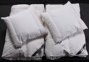Komplet øko-tex-mærket dynepakke med gåsedunsdyner og betræk af ægyptisk bomuld, KEOPS® Collection, farve creme