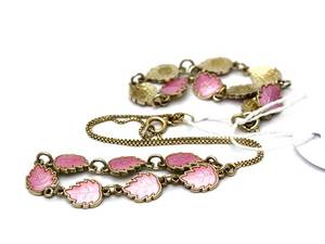 Collier, med rosa