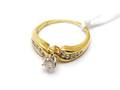 Ring med diamanter