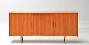 Dansk møbelproducent. Lav skænk i teak