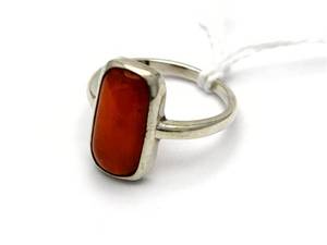 Ring, med sten