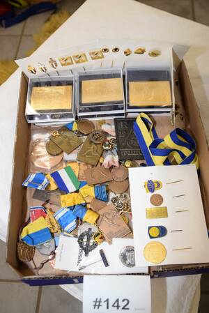 Pins och medaljer