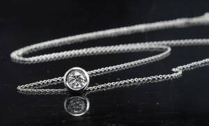 Pendant set with a brilliant cut diamond 0.30ct
