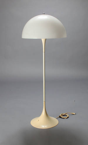 Verner Panton. Panthella standerlampe