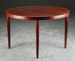 Kai Kristiansen, tilskrevet. Spisebord af palisander 3 Denne vare er sat til omsalg under nyt varenummer 4213752