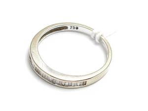 Ring i vitguld