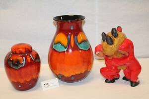 2 VAS O URNA POOL POTTERY, TOMTAR H 18-26 CM