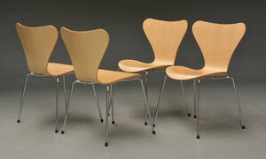 Arne Jacobsen. Sæt på fire stole  syveren model 3107 i ask 4 