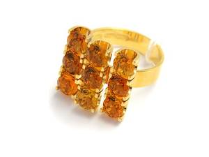 Ring med stenar
