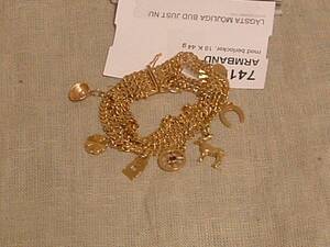Armband, med berlocker