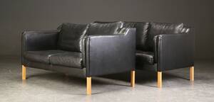 Tre-pers. sofa samt to-pers. sofa, sort læder 2