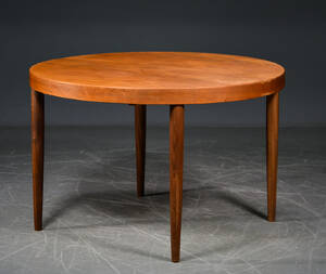 Dansk Møbelproducent, cirkulært bord af teak