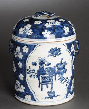 Kinesisk lågkrukke af porcelæn, 18001900-tallet