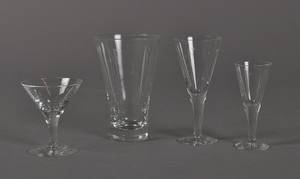 Clausholm - diverse glas. 42