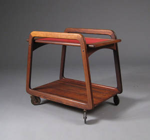 Dansk møbelproducent. Rullebord
