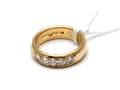 Ring med diamanter