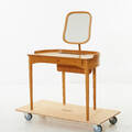 Design Carl Malmsten toilettbord 