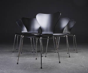 Arne Jacobsen 1902 - 1971. Stole, model 3107, sorte 6