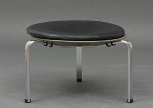 Poul Kjærholm 1929 - 1980. Skammel, model PK 33