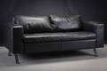 Dansk møbelproducent. To-pers. sofa, sort læder