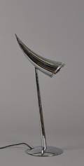 Philippe Starck. f. 1949. Bordlampe - model Ara.