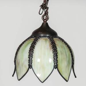 TAKLAMPA tiffany-stil, 1900-tal