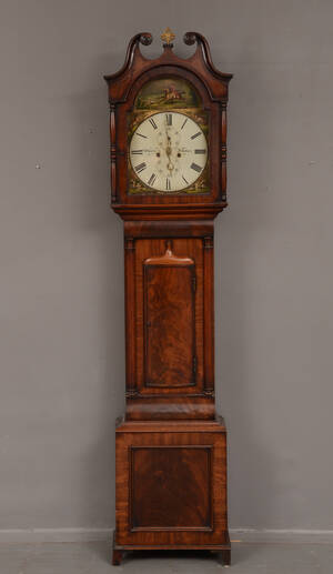 Golvur, England 1800-tal Denna vara har satts till omförsäljning under nytt varunummer4189003