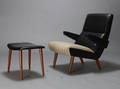 Dansk møbelproducent. Hvilestol samt skammel 2