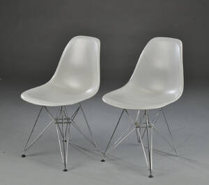 Charles Eames. Et par stole, model DSR 2 