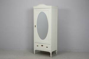 KLÄDSKÅP, vitmålat, jugend, 1900-talets början