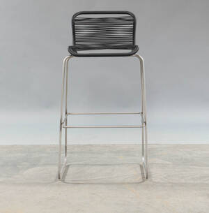  Verner Panton. VP ONE barstol i farven SORT 