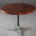 Charles Eames, Tisch aus der Contract Table Serie