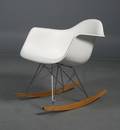 Charles Eames 1907-1978 Gyngestol Rocker model RAR, hvid plast