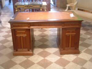 Skrivbord, Mahogny