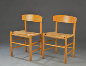 Børge Mogensen. Par stole af bøg, Folkestolen, model J-39 2