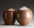 Et par krukker af lertøj 2