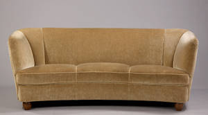 Dansk møbeldesign. Trepers. sofa. L. 180 cm.