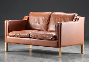 Stouby. To-pers. sofa, læder