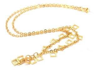 Collier 21K med