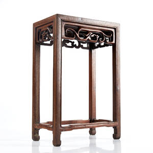 Mindre bord Kina mahogny