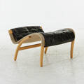 Fotpall design Bruno Mathsson