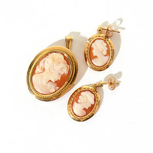 Hängebrosch örhängen 1 par 18 k guld