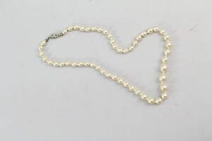 Pärlhalsband