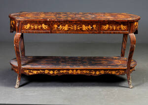 Fristrående sideboard af fineret rosentræ, 21 årh.