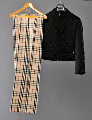 Burberry. Jakke og bukser, str. 36 og 38 2