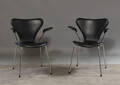 Arne Jacobsen. Par stole, model 3107 2