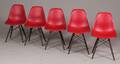 Charles Eames. Sæt på fem skalstole, model DSW 5