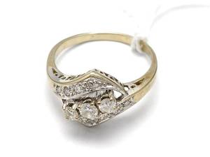 Ring i vitguld