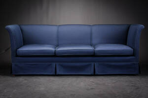 Overpolstret tre-pers. sofa