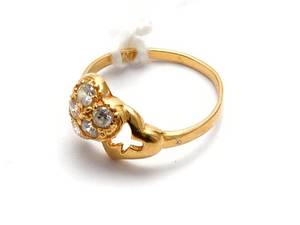 Ring med stenar